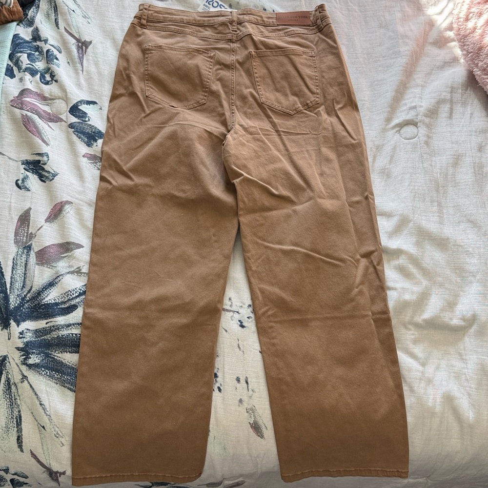High Rise Straight Jeans - Picture 3 of 3